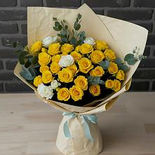 Букет цветов из:  Розы в Володарском