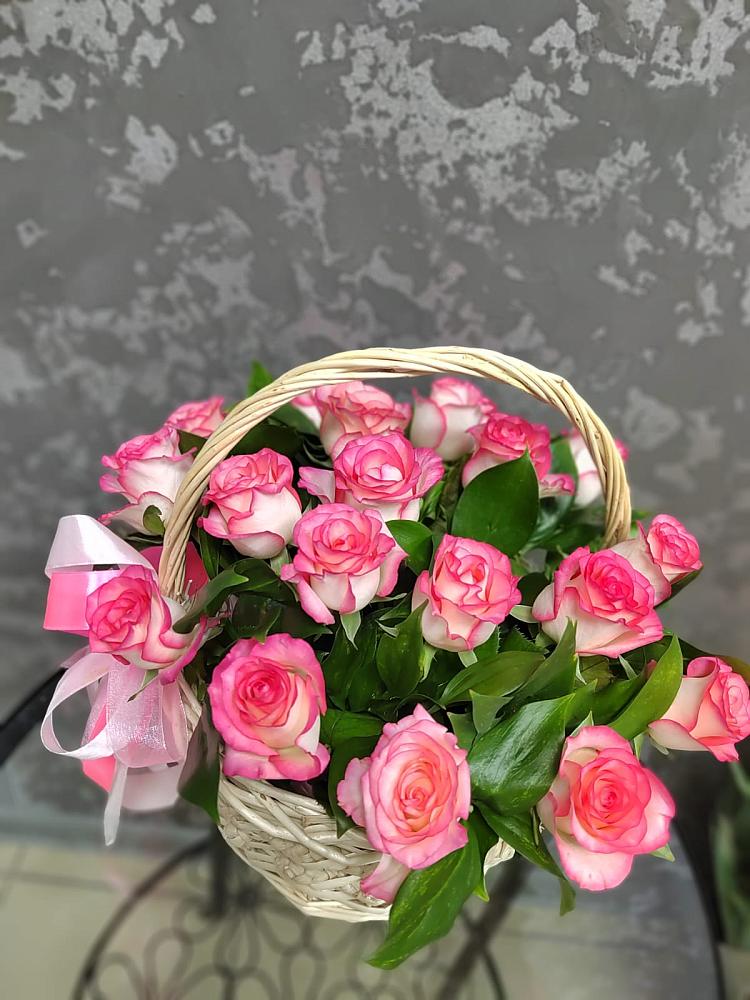 Цветочная композиция из Розы в корзине в Володарском