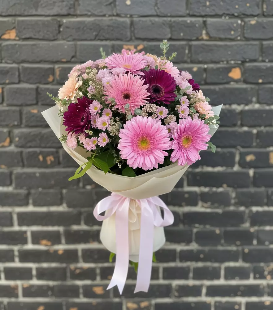 Букет цветов из: Герберы и Хризантемы в Володарском