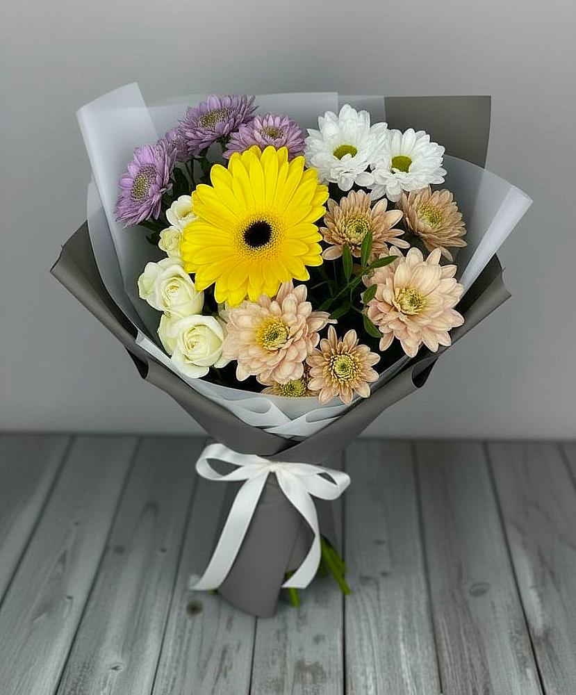 Букет цветов из: Розы, Герберы и Хризантемы в Володарском