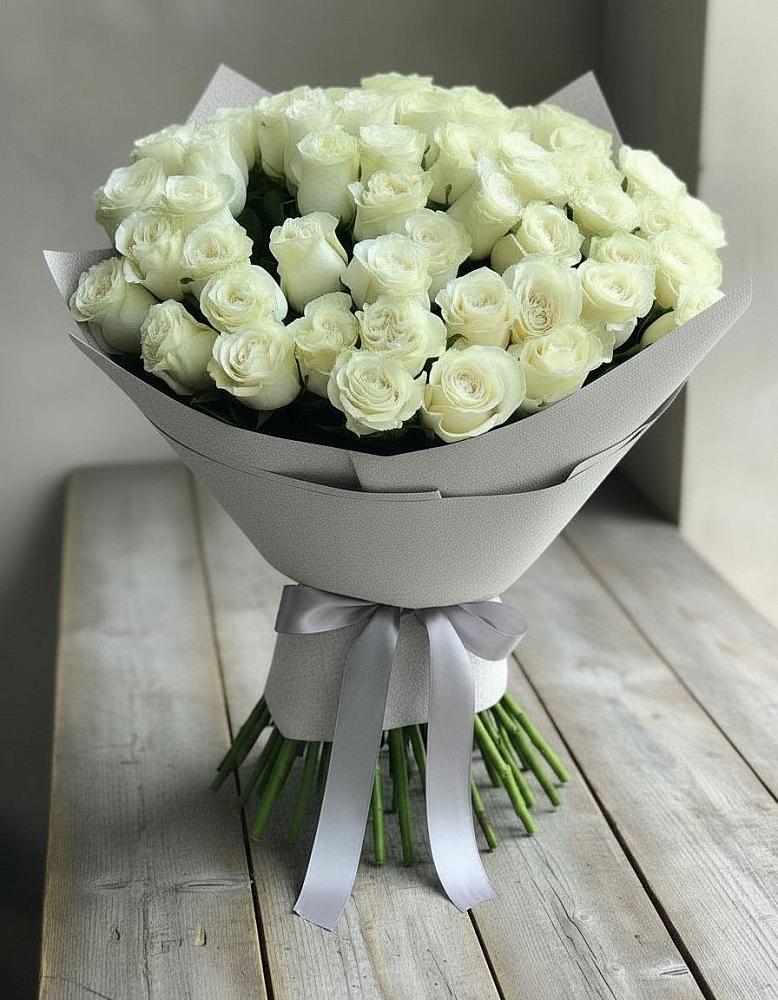 Букет 35 Белых роз в Володарском