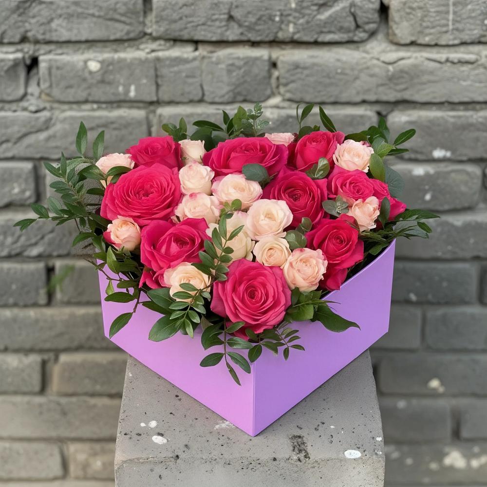 Цветочная композиция из Розы в коробке в Володарском