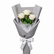 Букет 3 белые розы в Володарском