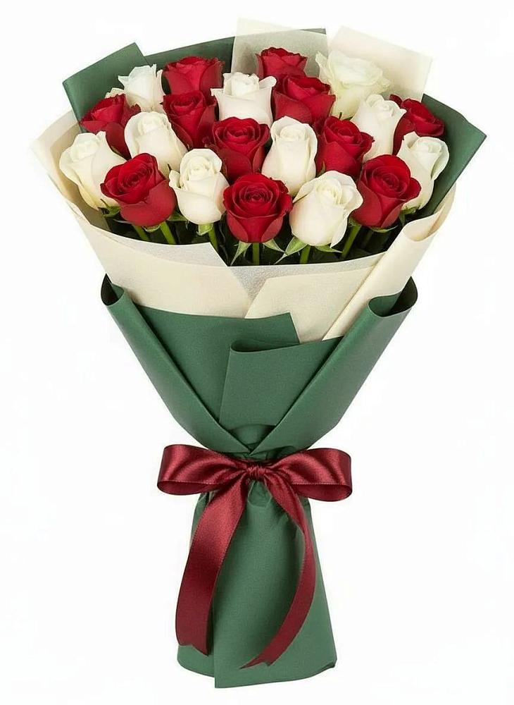 Букет Микс из красных и белых роз в Володарском
