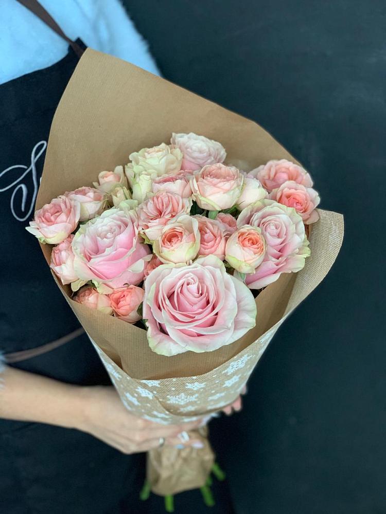 Букет цветов из: Хризантемы и Розы в Володарском