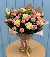 Букет цветов из:  Розы в Володарском