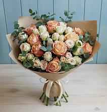 Букет цветов из:  Альстромерии и Розы в Володарском
